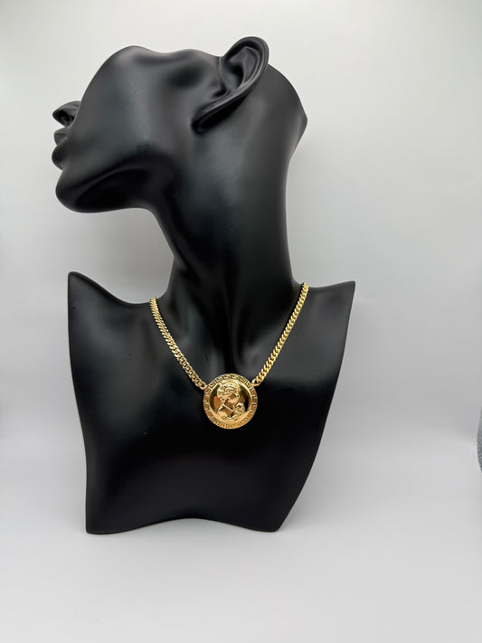 14K Gold Necklace with a Versace pendent (16 in)