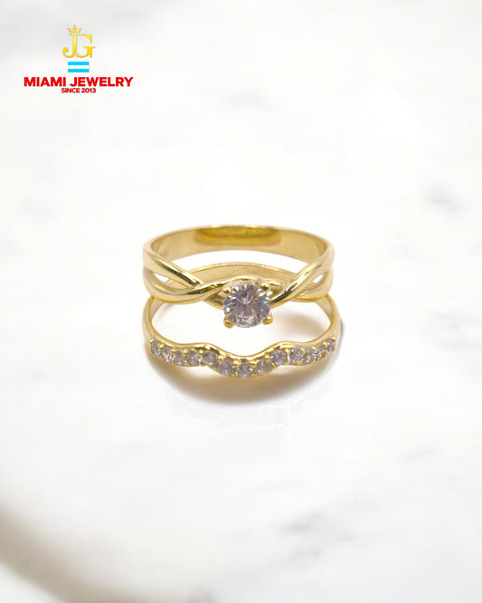 Solid 14k yellow gold wedding ring set for women.